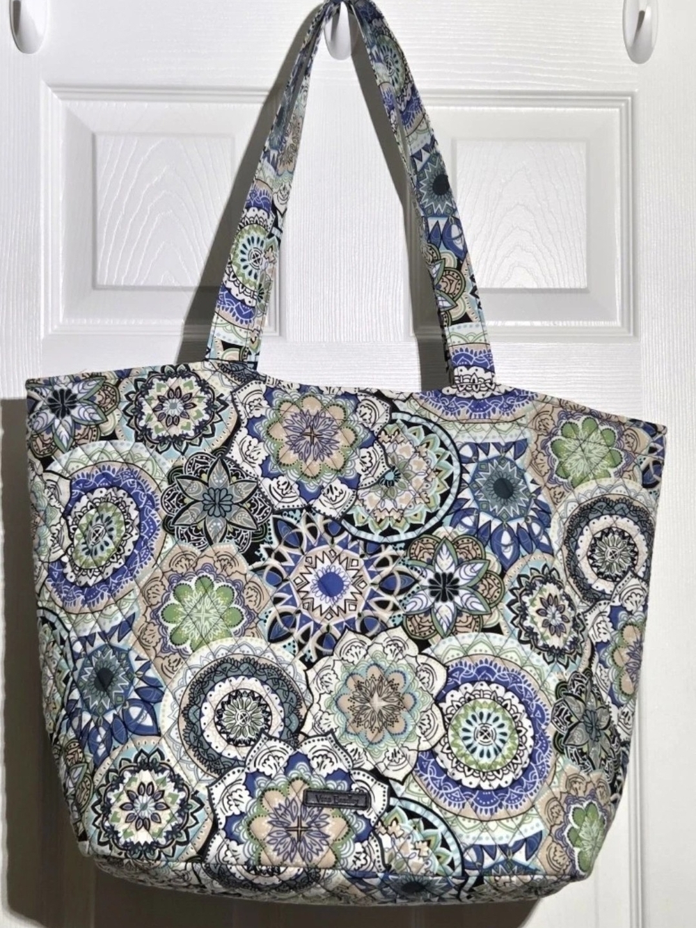 Vera Bradley Blue, Green & Cream Sketched Medallion Quilted Tote New With Tag